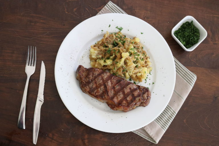 Caramelized Onion Mashers and steak